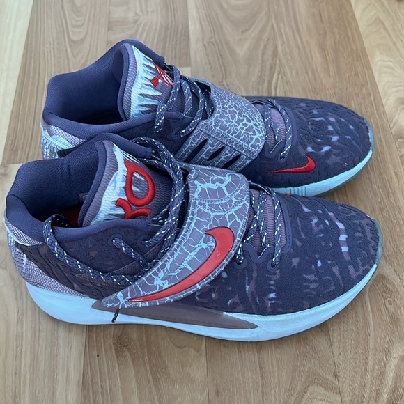 Nike Men’s Basketball Shoes